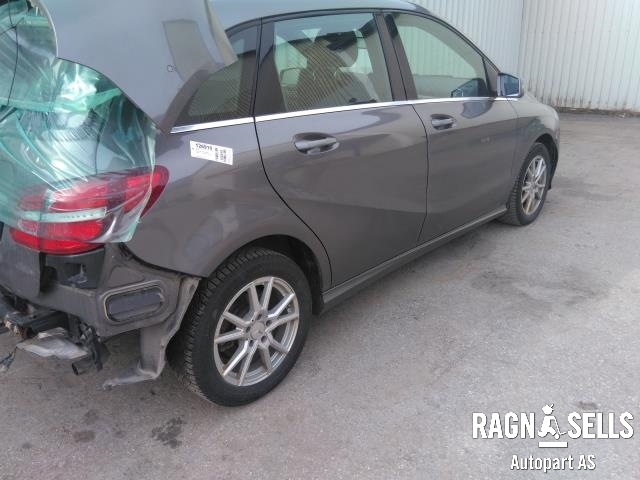 Mercedes B-Klasse 2011-2018 (W246) (W246), Motorkode: 27091030940949, Girkassekode: 72400220442659