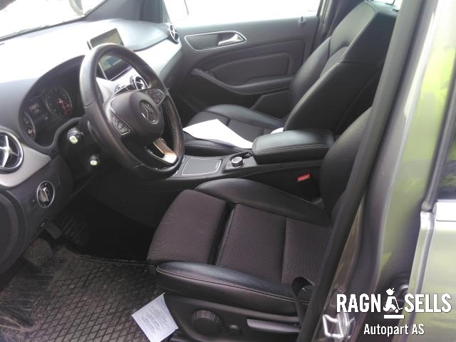Mercedes B-Klasse 2011-2018 (W246) (W246), Motorkode: 27091030940949, Girkassekode: 72400220442659