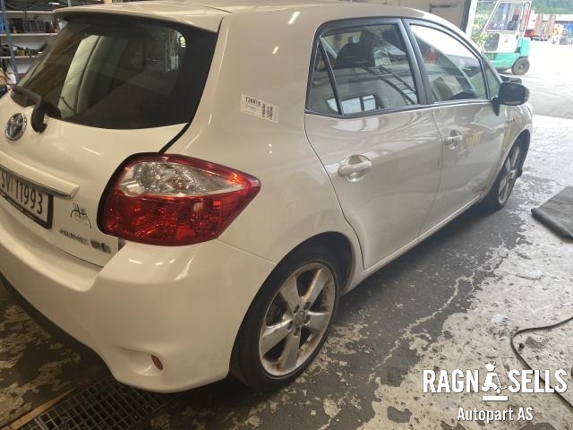 Toyota Auris 2010-2012 (Type I, Fase 2) , Motorkode: 2ZR-FXE, Girkassekode: 
