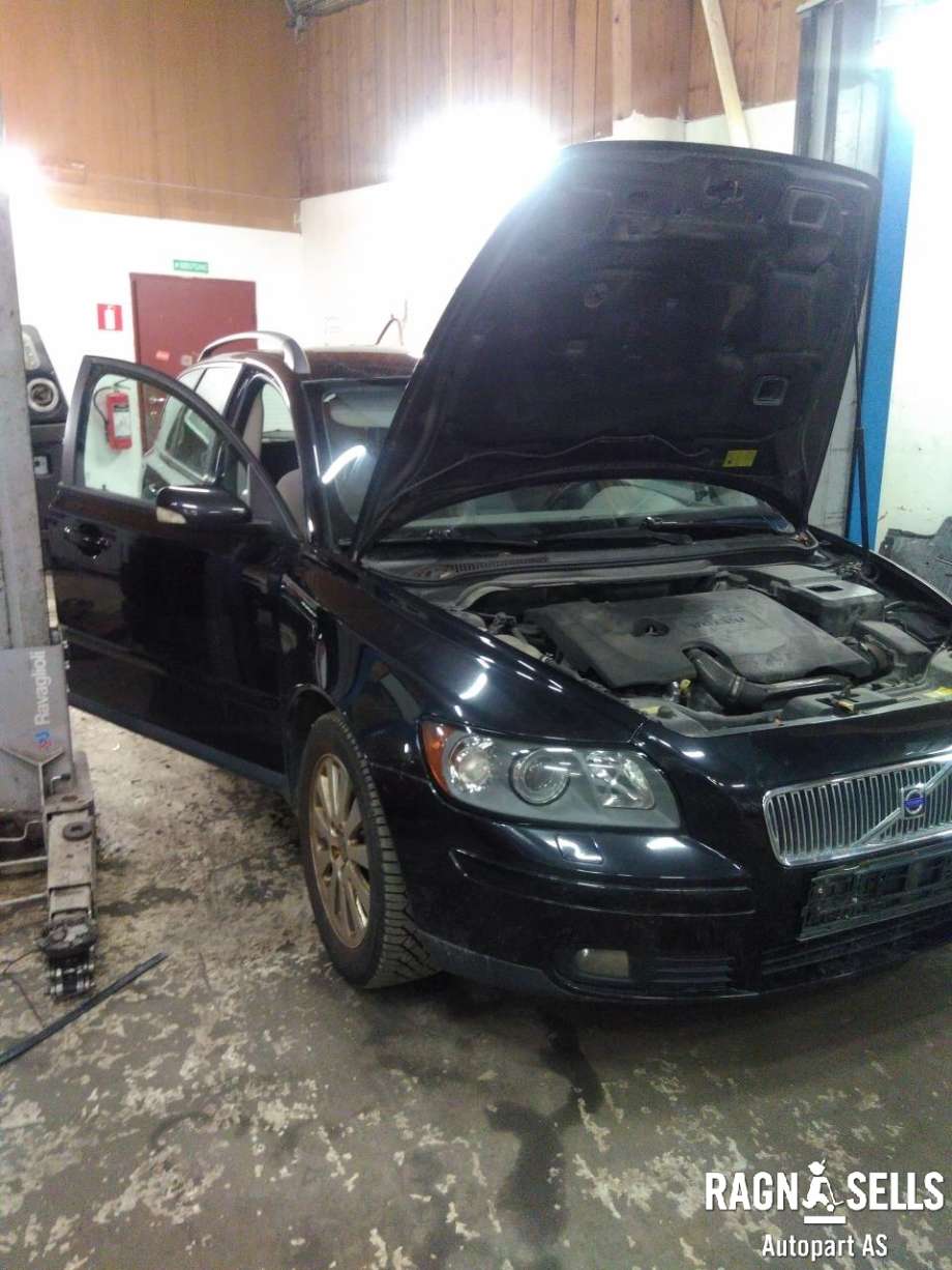 Volvo V50 2004-2007 (Fase 1) , Motorkode: D4164T, Girkassekode: 