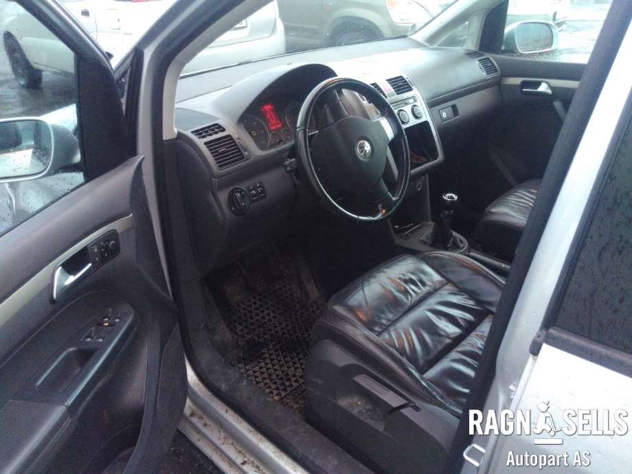 VW Touran 2007-2010 (Type I, Fase 2) , Motorkode: BLS, Girkassekode: 