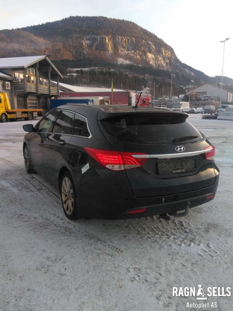Hyundai i40 2012-2017 , Motorkode: D4FD, Girkassekode: 