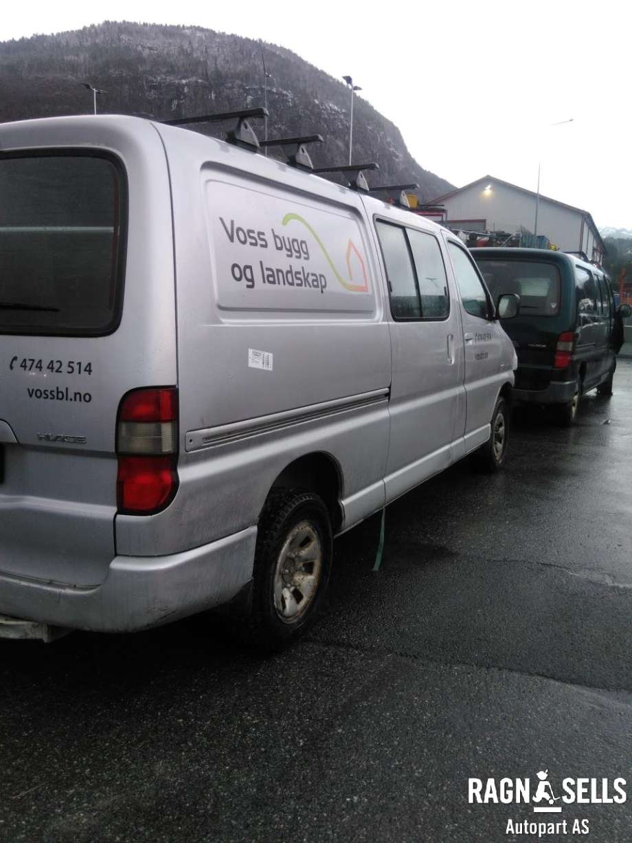 Toyota Hiace 2007-2012 (Fase 3) , Motorkode: 2KD-FTV, Girkassekode: 