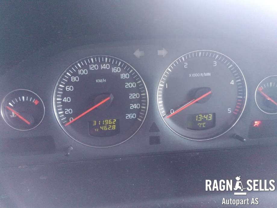 Volvo XC70 2001-2004 (Type I, Fase 1) , Motorkode: D5244T, Girkassekode: 