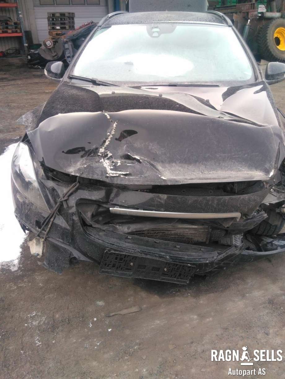 Volvo V40 2012-2019 , Motorkode: D4162T, Girkassekode: B6