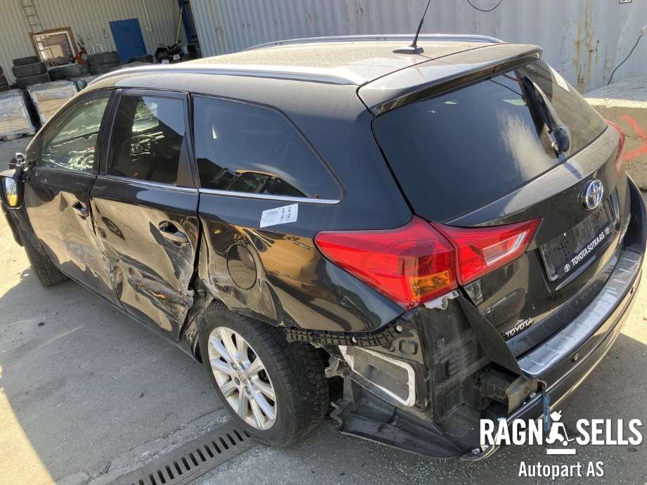 Toyota Auris 2013-2015 (Type II, Fase 1) , Motorkode: 2ZR-FXE, Girkassekode: 