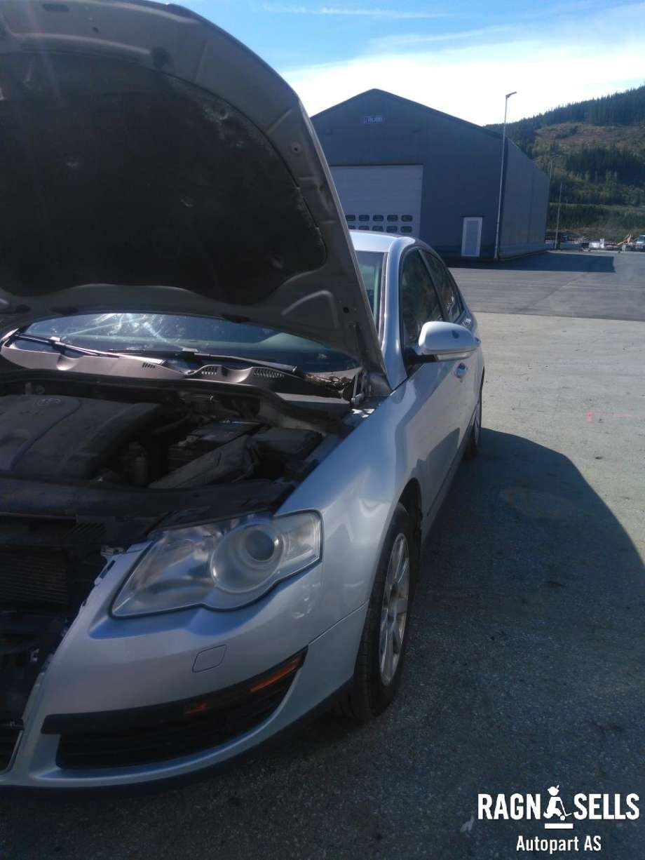 VW Passat 2005-2010 (B6) (B6), Motorkode: BLF, Girkassekode: HPB