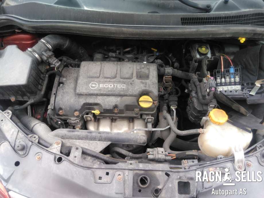 Opel Corsa D 2006-2014 , Motorkode: A12XER    LWD, Girkassekode: ML5