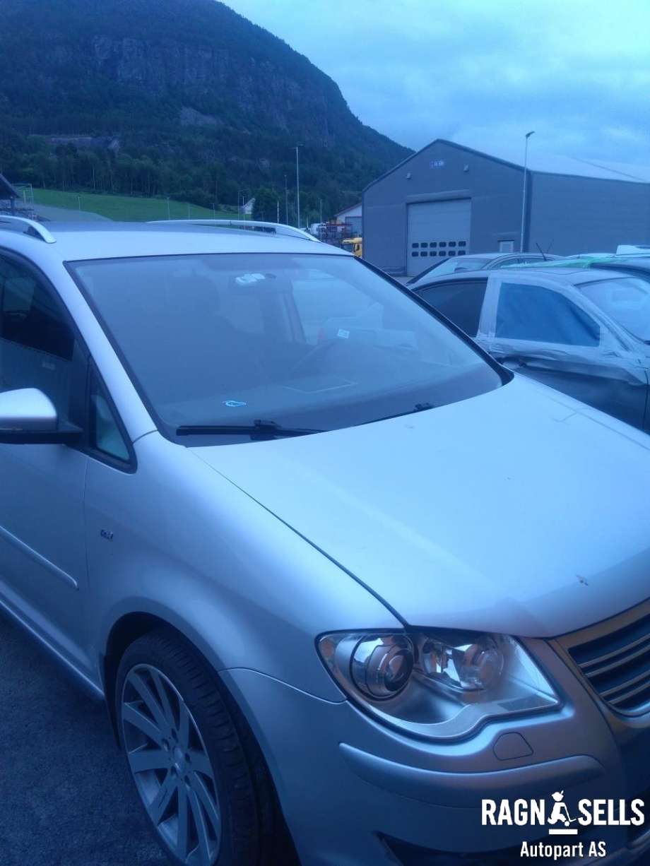 VW Touran 2007-2010 (Type I, Fase 2) , Motorkode: BLS, Girkassekode: MGJ