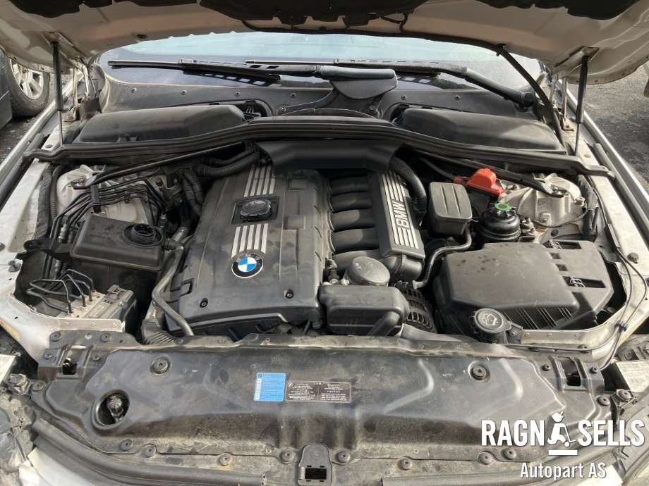 BMW 5-Serie 2003-2010 (E60/E61) (E60/E61), Motorkode: N53B30A, Girkassekode: GA6HP19Z - W5R