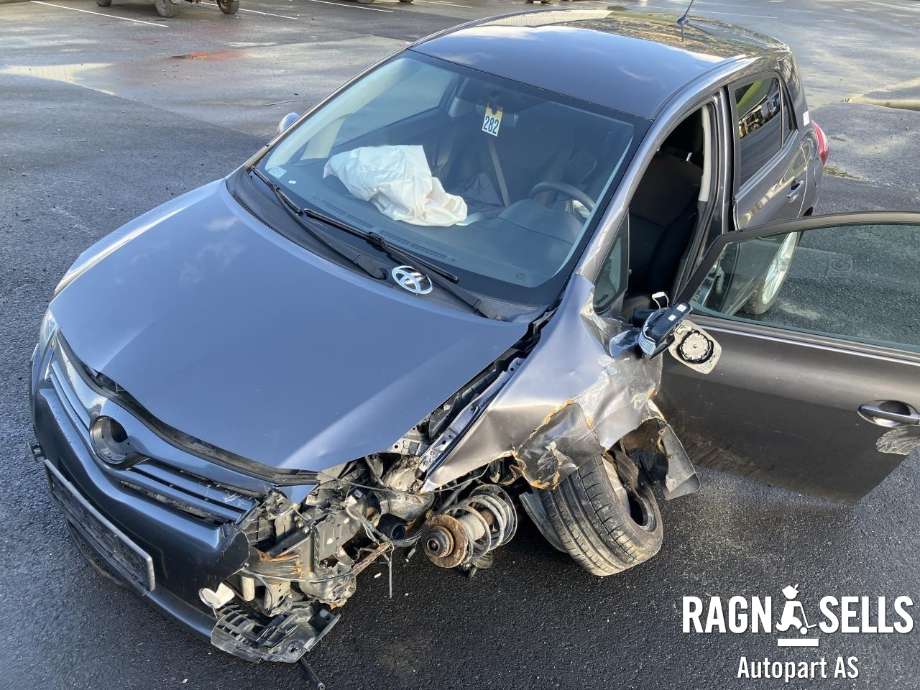 Toyota Auris 2007-2010 (Type I, Fase 1) , Motorkode: 1AD-FTV, Girkassekode: 30300
