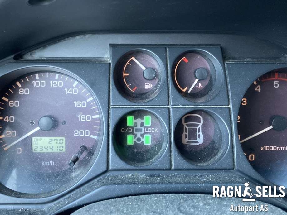 Mitsubishi Pajero 2000-2006 (Type III) , Motorkode: 4M41, Girkassekode: V5A51   7SDA