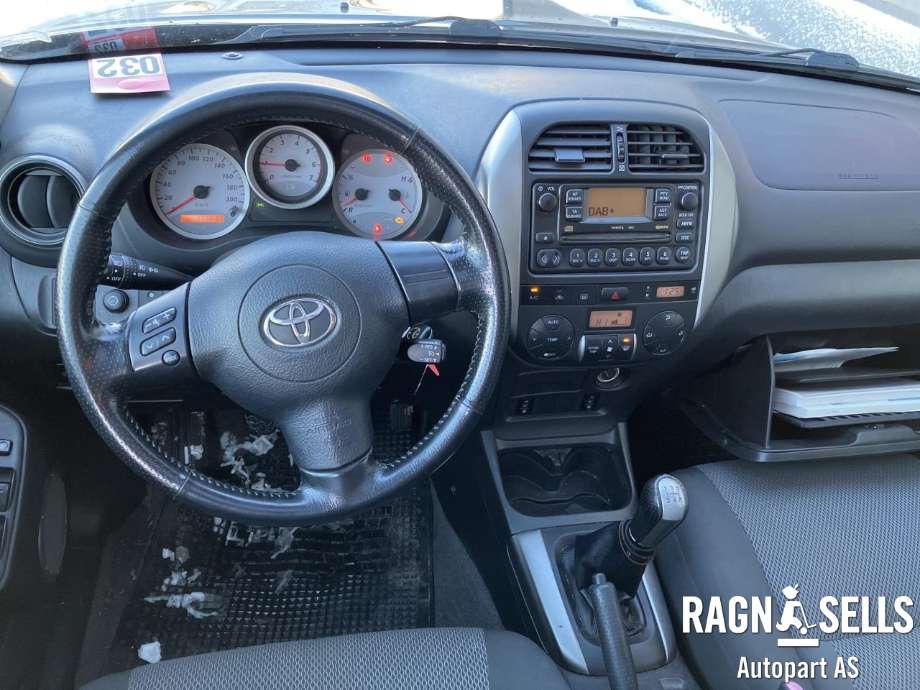 Toyota RAV4 2000-2006 (Type II) , Motorkode: 2.0 D-4D 1CD-FTV, Girkassekode: E353F