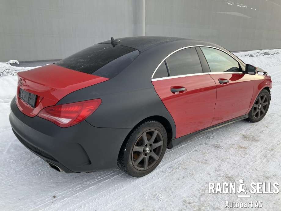 Mercedes CLA 2013-2019 (C117) (C117), Motorkode: 270910, Girkassekode: 724002