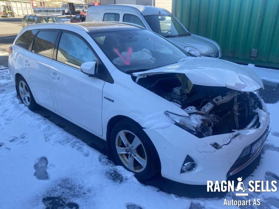 Toyota Auris 2013-2015 (Type II, Fase 1) , Motorkode: 2ZR-FXE, Girkassekode: P410