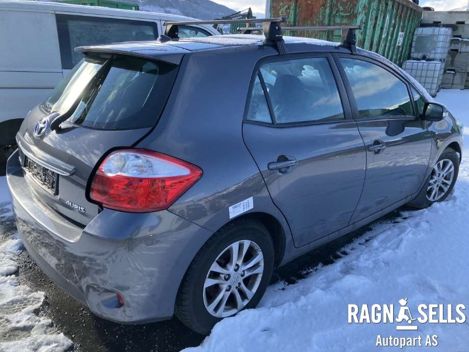 Toyota Auris 2010-2012 (Type I, Fase 2) , Motorkode: 1ND-TV, Girkassekode: EC65