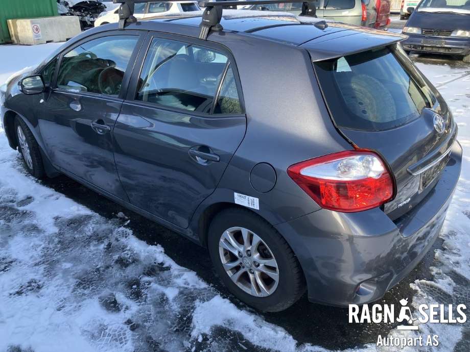 Toyota Auris 2010-2012 (Type I, Fase 2) , Motorkode: 1ND-TV, Girkassekode: EC65