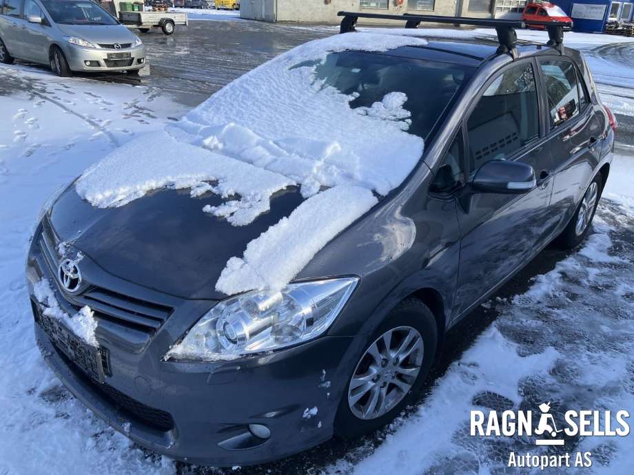 Toyota Auris 2010-2012 (Type I, Fase 2) , Motorkode: 1ND-TV, Girkassekode: EC65