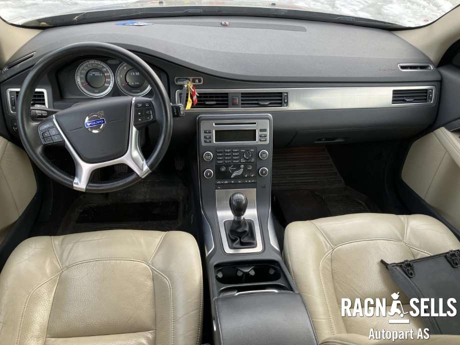 Volvo V70 2007-2013 (Type III, Fase 1) , Motorkode: D5204T2, Girkassekode: M66