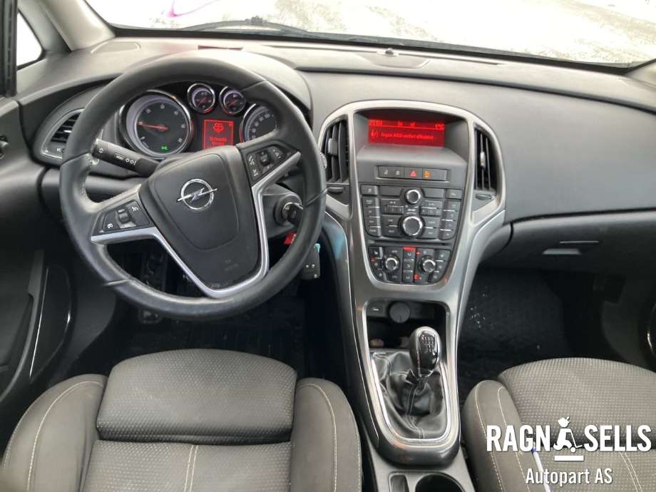 Opel Astra J 2010-2015 , Motorkode: A17DTJ LPV, Girkassekode: MZ4