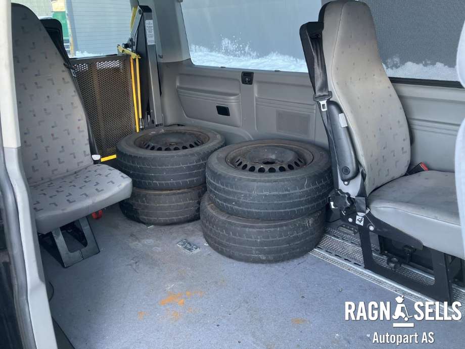 VW Transporter / Caravelle 2003-2009 (Fase 1) (T5) (T5), Motorkode: BRR, Girkassekode: JQR