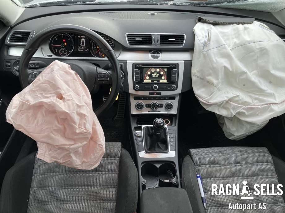 VW Passat 2011-2015 (B7) (B7), Motorkode: CFFB, Girkassekode: MKH