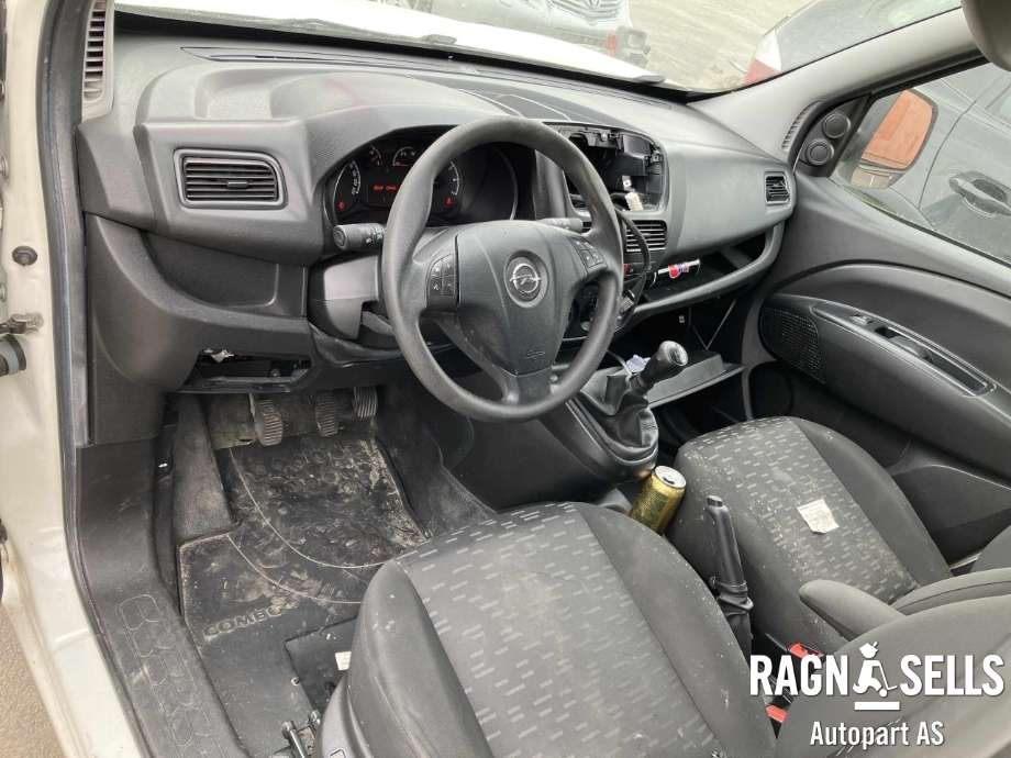 Opel Combo D 2012-2018 , Motorkode: 263A2000, Girkassekode: 