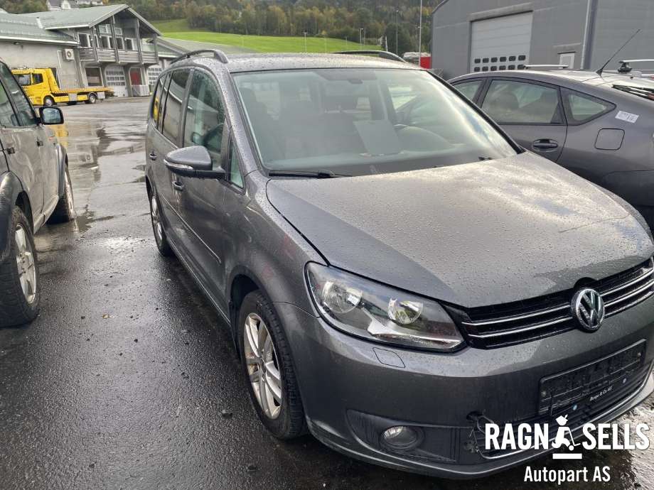 VW Touran 2010-2015 (Type I, Fase 3) , Motorkode: CAY CAYC, Girkassekode: 