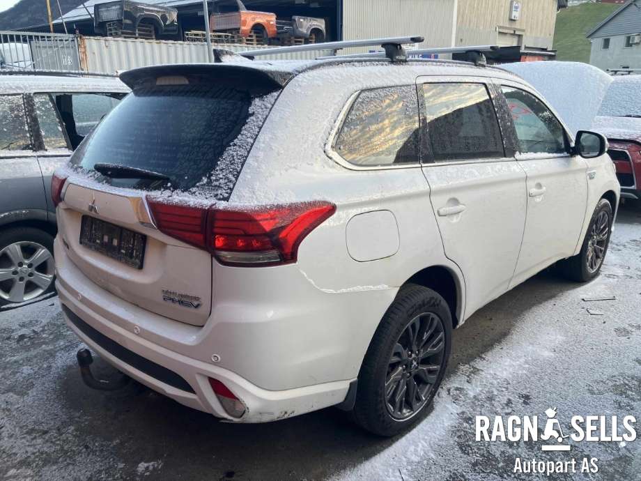 Mitsubishi Outlander 2015-->> (Type III, Fase 2) , Motorkode: 4B11|S61|Y61, Girkassekode: 