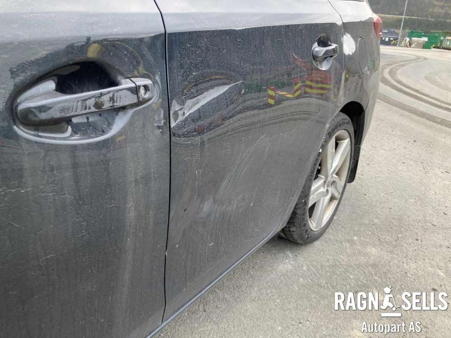 Toyota Auris 2013-2015 (Type II, Fase 1) , Motorkode: 1ND-TV, Girkassekode: 