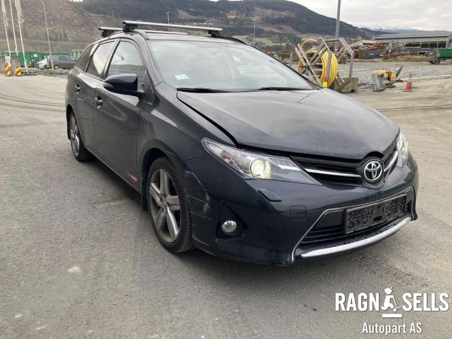 Toyota Auris 2013-2015 (Type II, Fase 1) , Motorkode: 1ND-TV, Girkassekode: 
