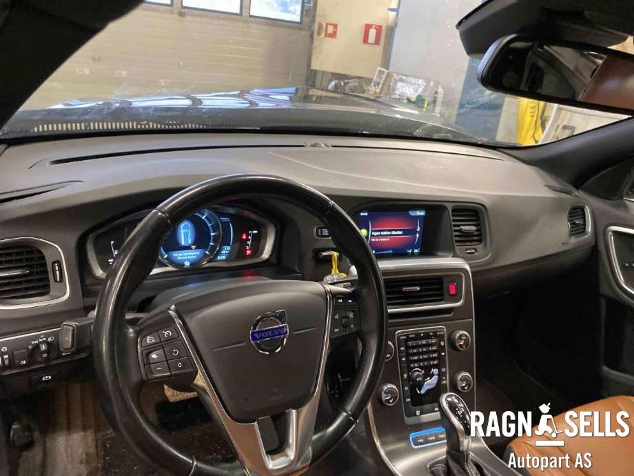 Volvo V60/V60 CC 2013-2018 (Type I, Fase 2) , Motorkode: D5244T15, Girkassekode: 