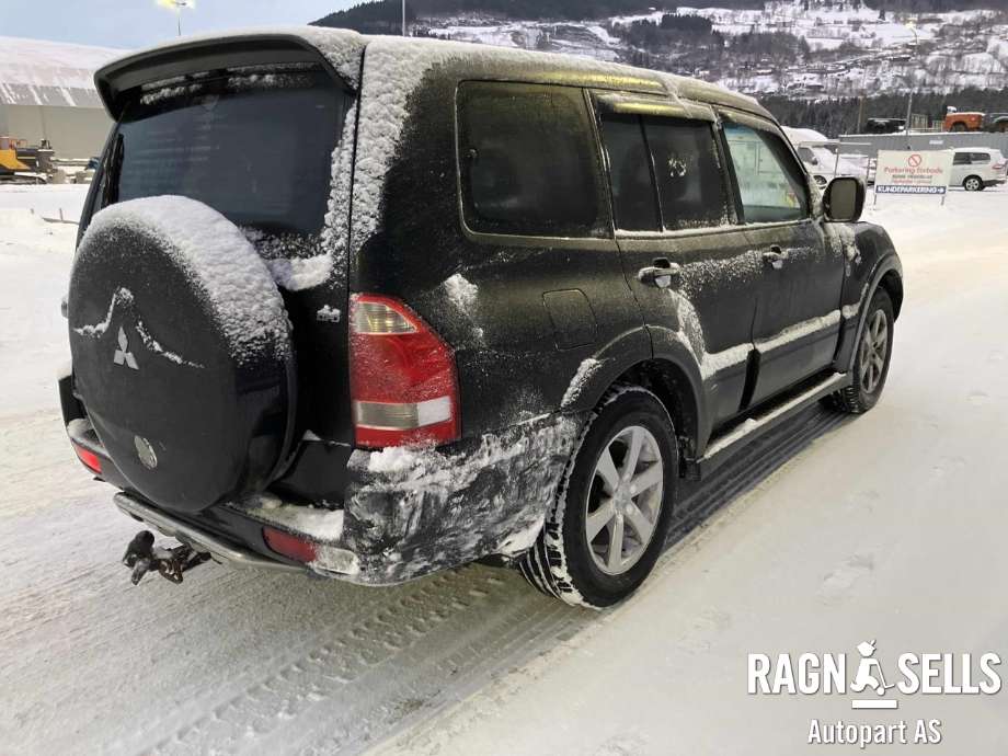 Mitsubishi Pajero 2000-2006 (Type III) , Motorkode: , Girkassekode: