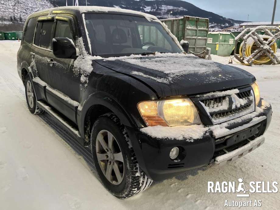 Mitsubishi Pajero 2000-2006 (Type III) , Motorkode: , Girkassekode: