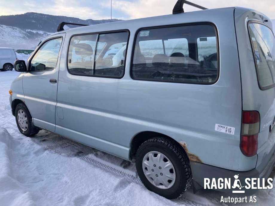 Toyota Hiace 1996-2001 (Fase 1) , Motorkode: 2LT, Girkassekode: 330302F110
