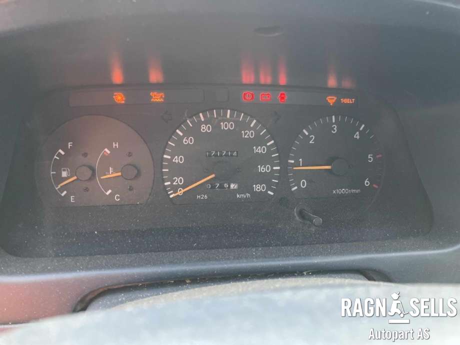 Toyota Hiace 1996-2001 (Fase 1) , Motorkode: 2LT, Girkassekode: 330302F110