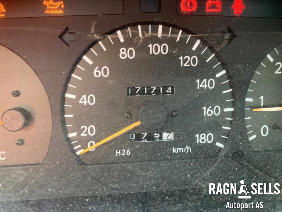 Toyota Hiace 1996-2001 (Fase 1) , Motorkode: 2LT, Girkassekode: 330302F110