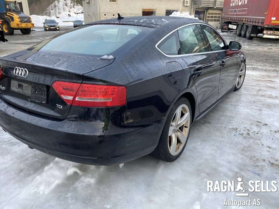 Audi A5 2007-2016 (Type I) , Motorkode: CAGA, Girkassekode: LLA