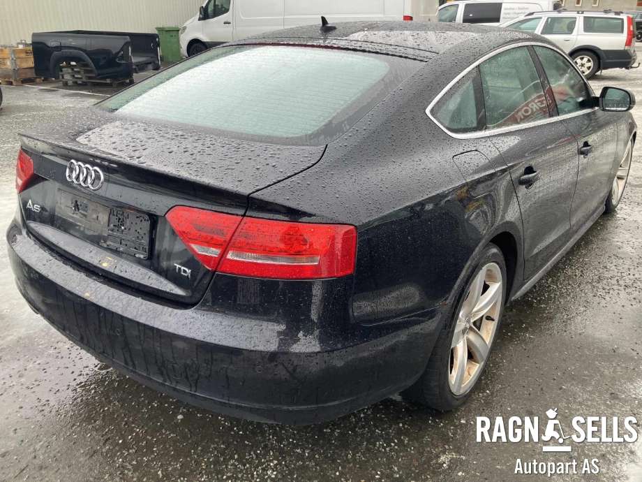 Audi A5 2007-2016 (Type I) , Motorkode: CAGA, Girkassekode: LLA
