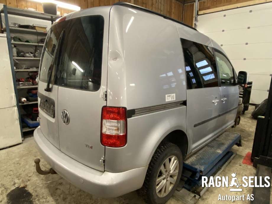 VW Caddy 2010-2015 (Type III, Fase 2) , Motorkode: CAY, Girkassekode: 