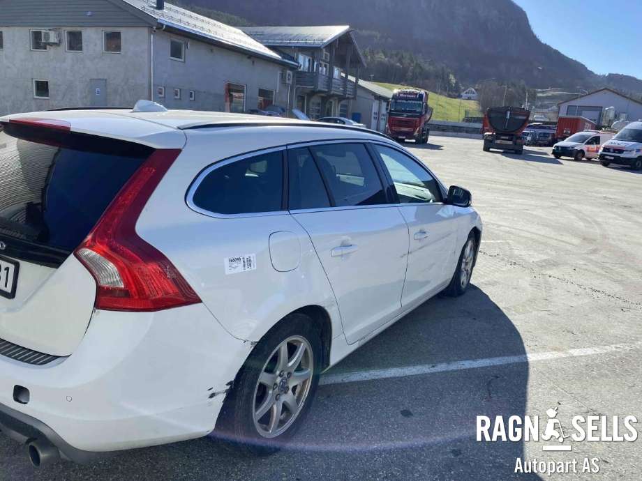 Volvo V60 2010-2013 (Type I, Fase 1) , Motorkode: D4162T, Girkassekode: 