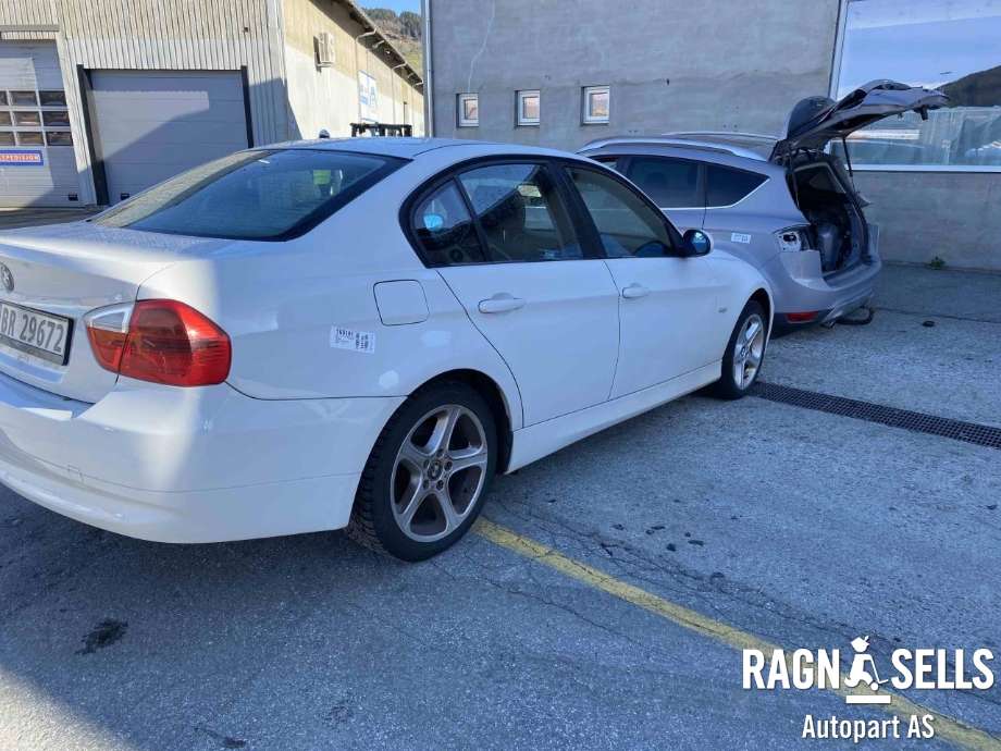 BMW 3-Serie 2005-2011 (E90/E91/E92/E93) (E90/E91/E92/E93), Motorkode: N45B16A, Girkassekode: 
