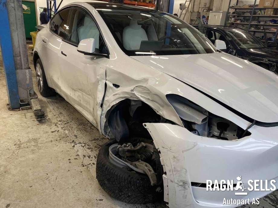 Tesla Model Y 2021-2024 (Type I) , Motorkode: 3D3|3D7, Girkassekode: 