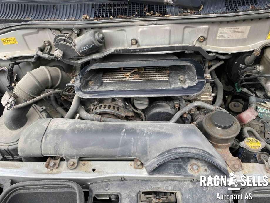 Toyota Hiace 2007-2012 (Fase 3) , Motorkode: 2KD-FTV, Girkassekode: 