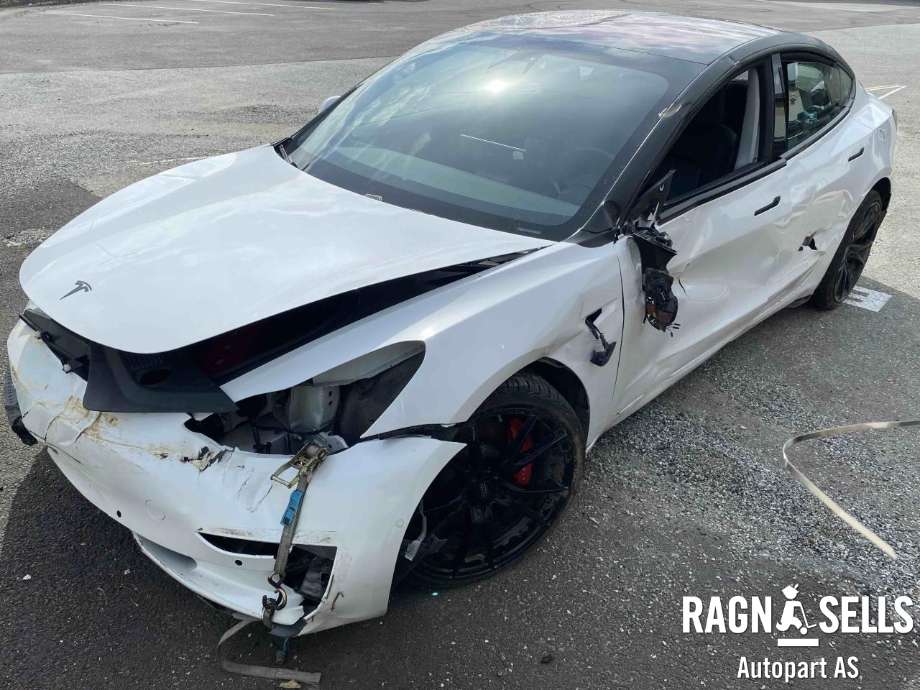 Tesla Model 3 2018-2023 (Fase 1) , Motorkode: 3D3|3D1, Girkassekode: 