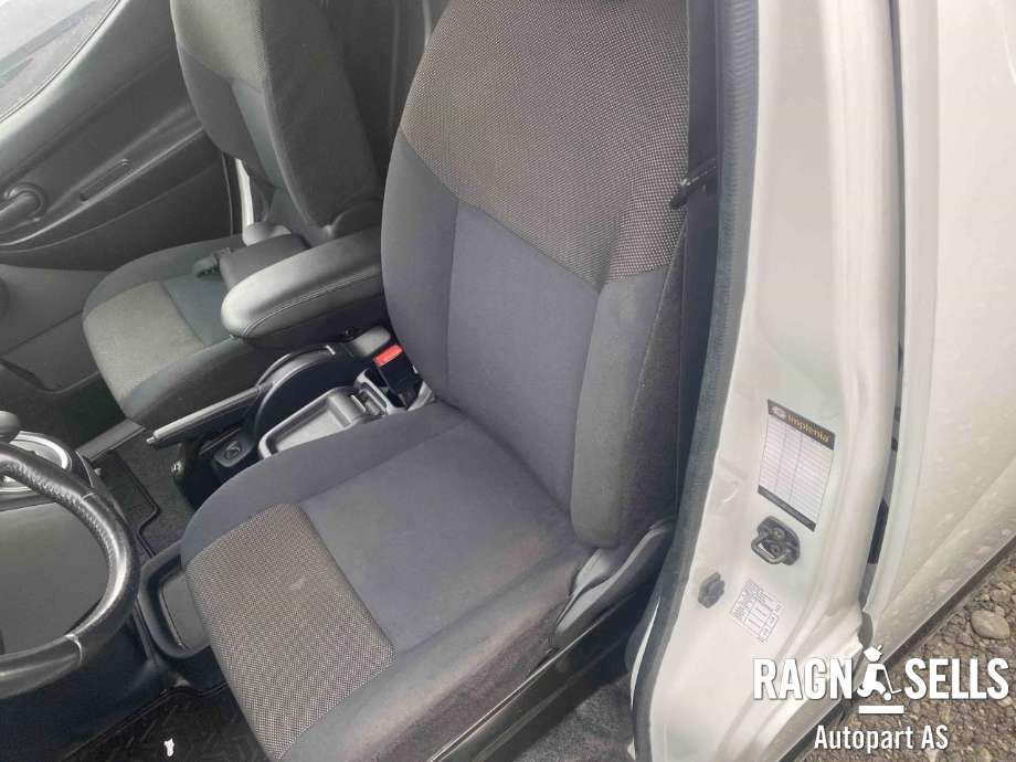 Nissan E-NV200 2014-->> , Motorkode: EM57, Girkassekode: 