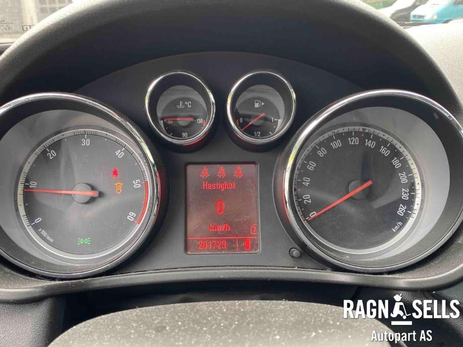 Opel Insignia A 2009-2014 , Motorkode: A20DTH, Girkassekode: MYJ