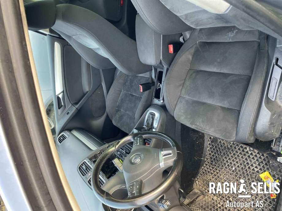 VW Golf VI 2008-2012 delebil , Motorkode: CBD, Girkassekode: 