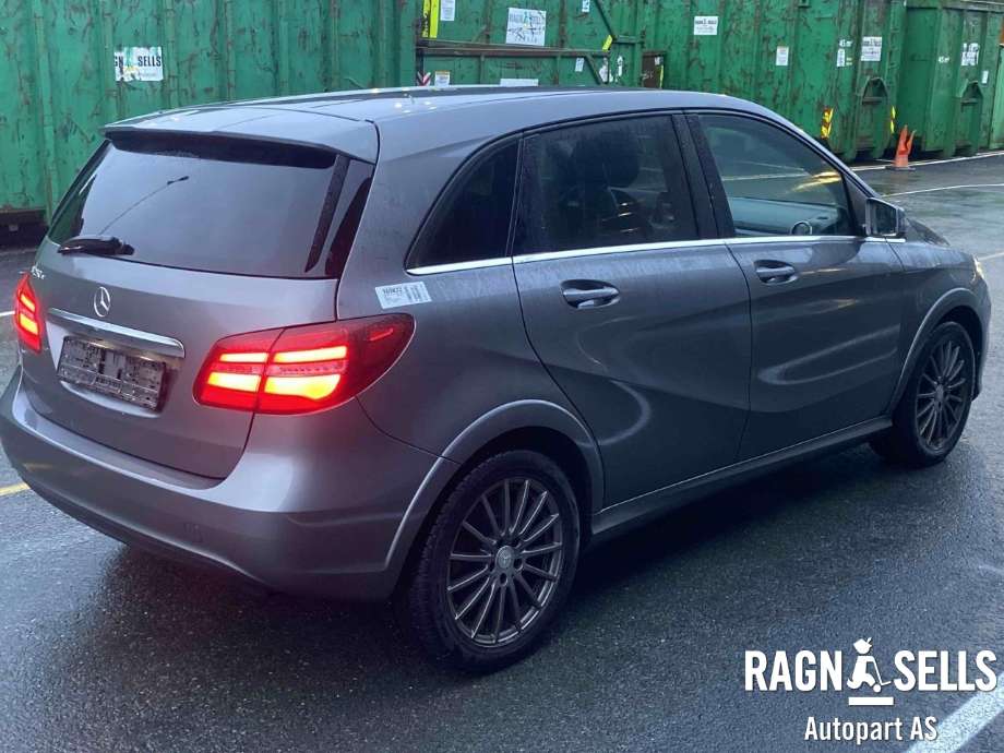 Mercedes B-Klasse, electric drive 2014-2018 (W242) (W242), Motorkode: EM0004, Girkassekode: 