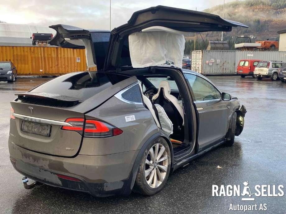 Tesla Model X 2016-->> , Motorkode: L2S|L2S, Girkassekode: 